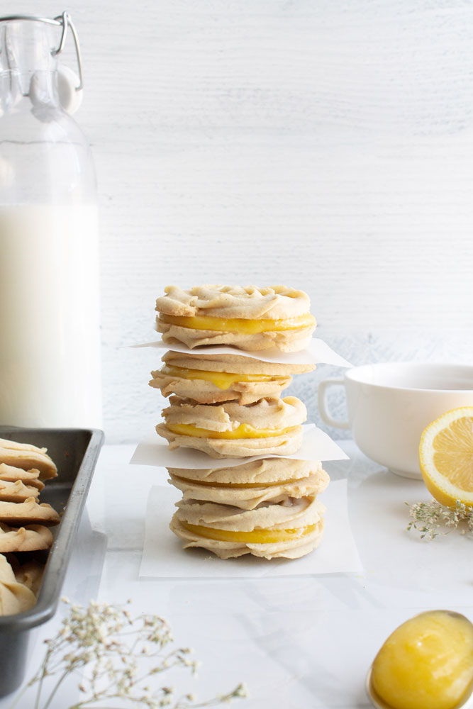 Lemon Shortbread Sandwich Cookies