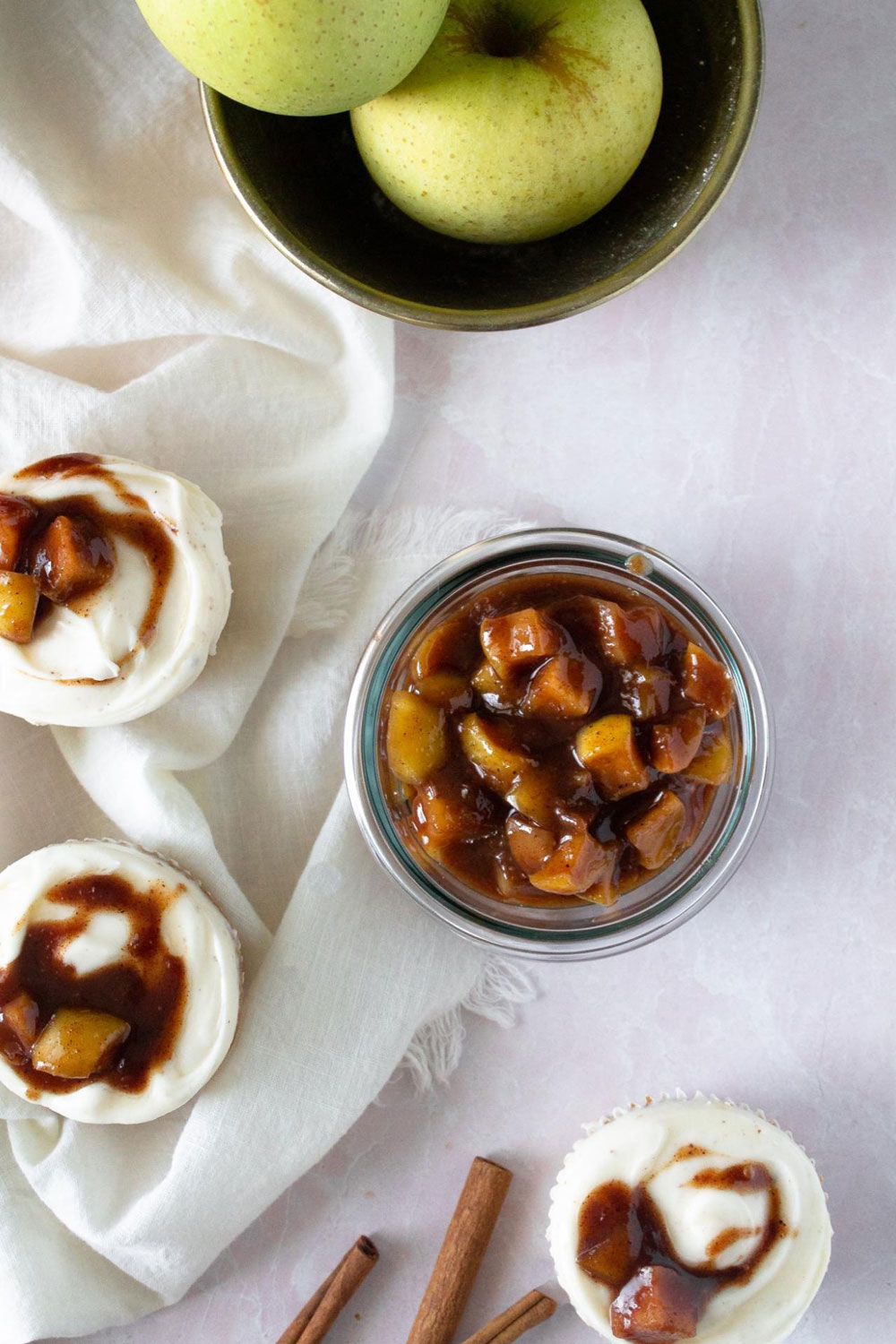 Apple Pie Filled Cupcakes